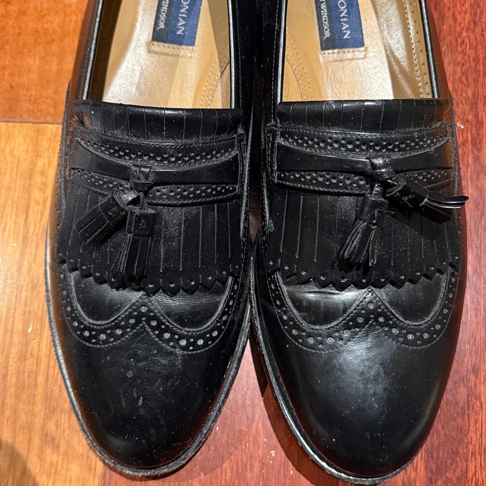 Men's Bostonian Leather Tassel Black Loafer Dress Shoes Slip on  10.5 Shoe Trees - Picture 5 of 16